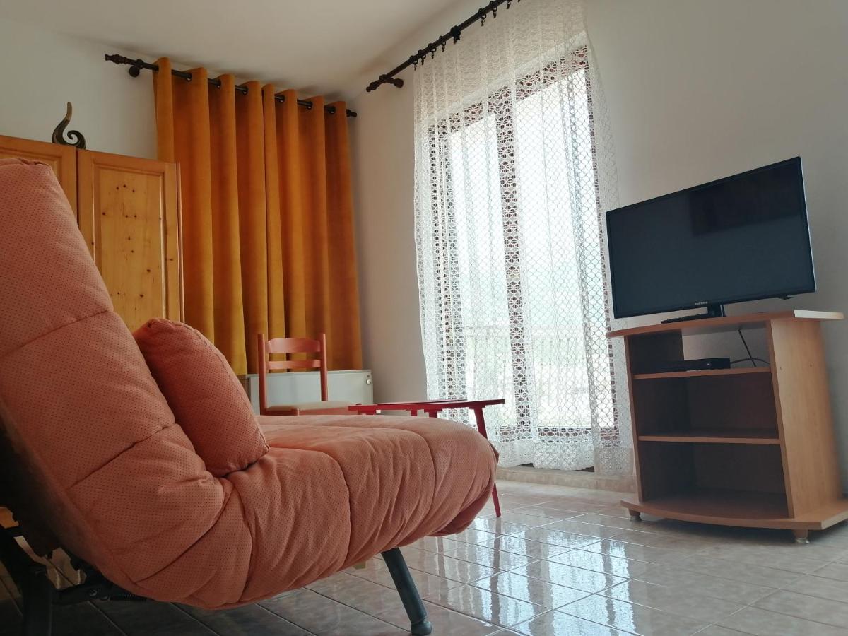 Lovely Apartment With Big Terrace In ブドヴァ エクステリア 写真