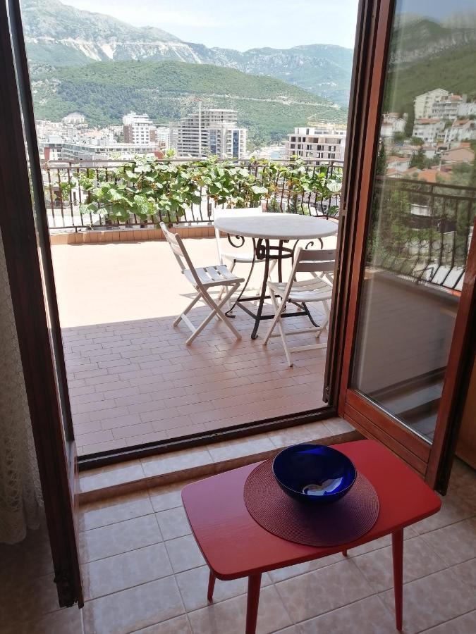 Lovely Apartment With Big Terrace In ブドヴァ エクステリア 写真
